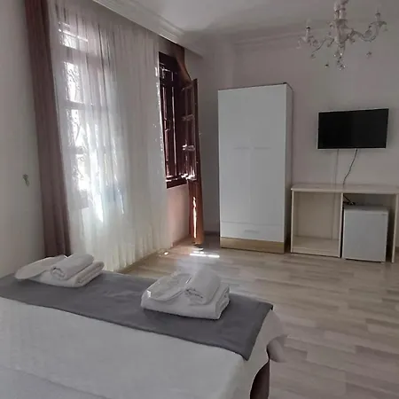 Cunda Palace Otel Ayvalı