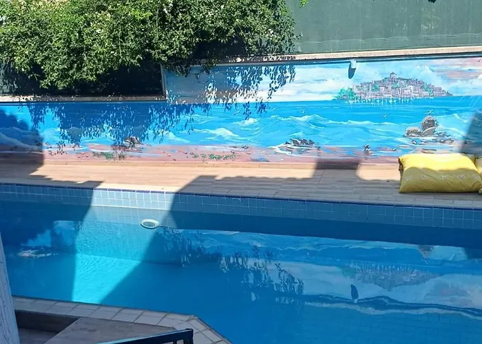 فندق Cunda Palace *